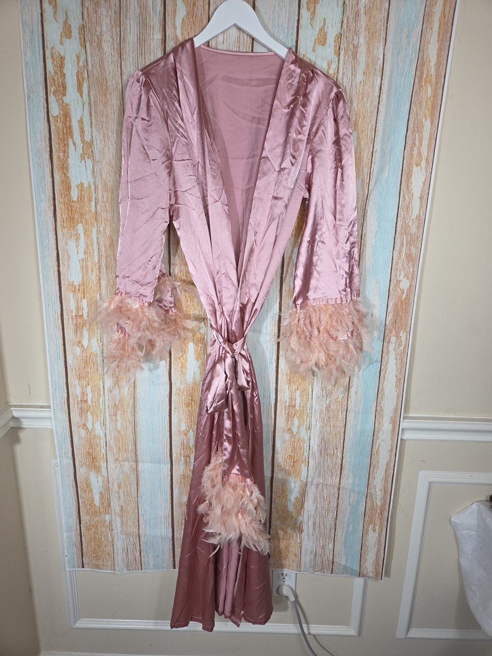 Rose Colored Feather Trim And Sash Women's Robe. Size M